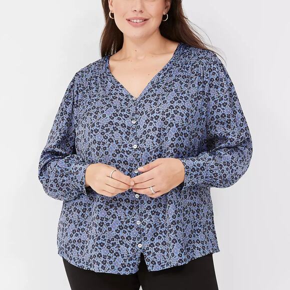 Lane Bryant Blue Ditsy Floral Top Womens Size 26/28 Ruched Button-Front 4X Satin - Picture 1 of 8